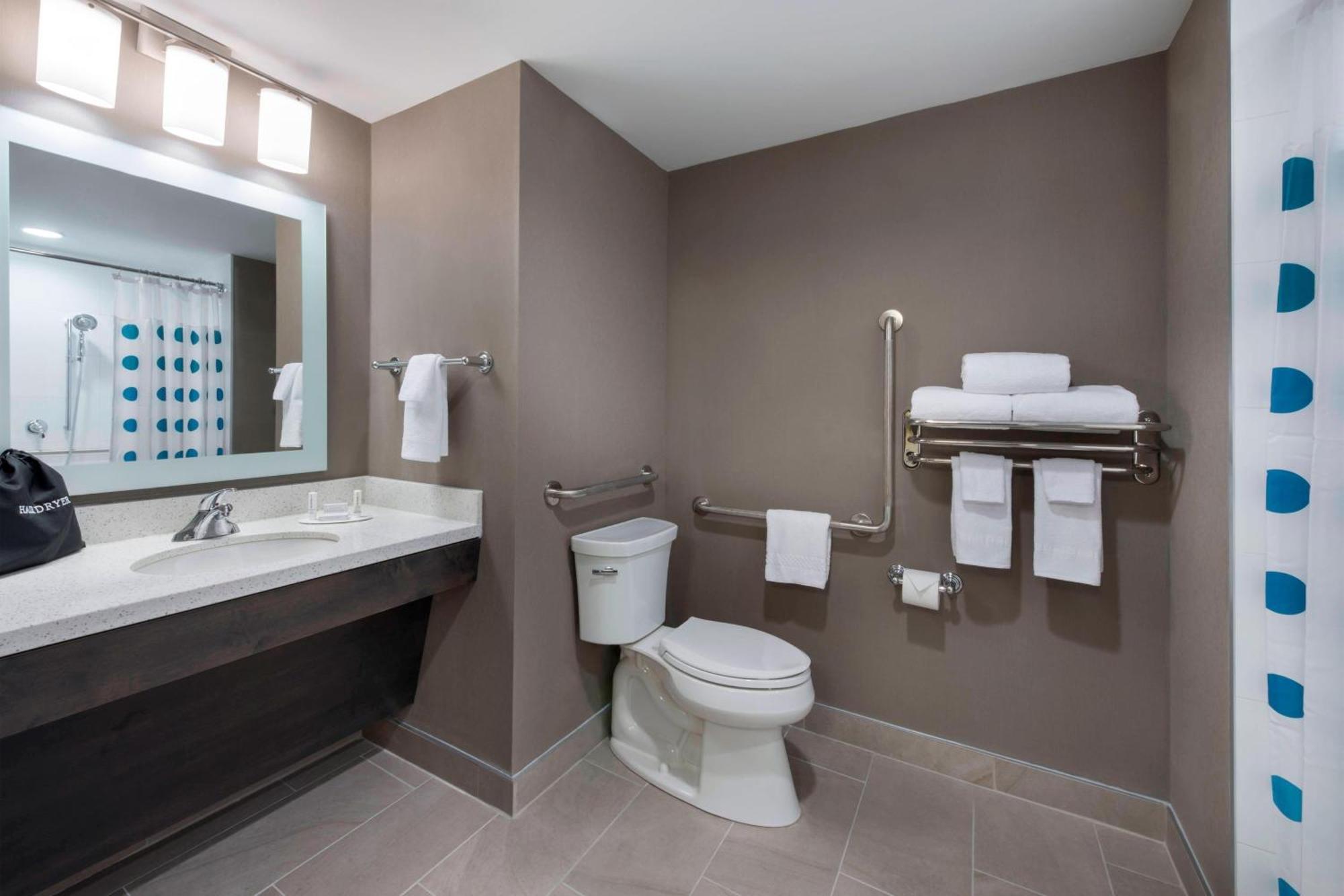 Towneplace Suites By Marriott Ottawa Kanata Exterior foto